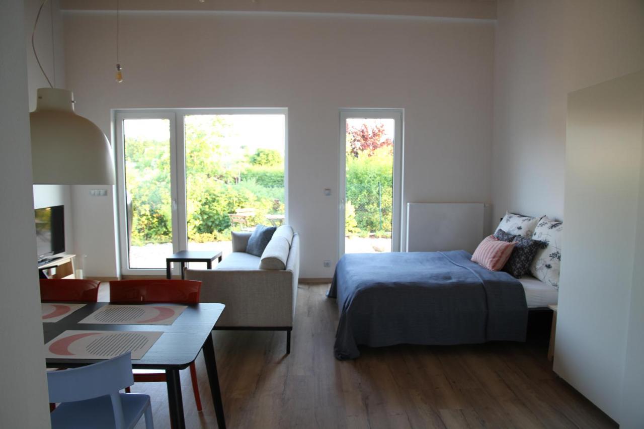 Apartmany Hluboka Nad Vltavou S Vyhledem Na Zamek Eksteriør billede