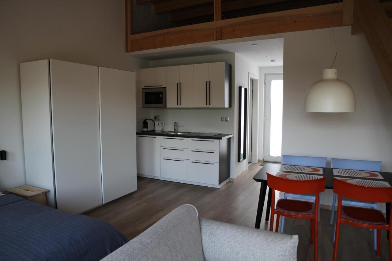 Apartmany Hluboka Nad Vltavou S Vyhledem Na Zamek Eksteriør billede